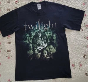 Camicia promozionale vintage Twilight Cullen Crest Cast film fantasy ~ taglia S - Foto 1 di 5