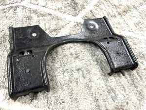 1966 1967 FORD GALAXIE 500 FASTBACK RADIATOR HOLD DOWN BRACKET MOUNTING CLAMP - Bild 1 von 2