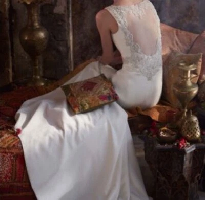 vestido de novia firma galina talla 6 marfil nunca usado etiquetas adjuntas malla trasera Foto 1 de 4