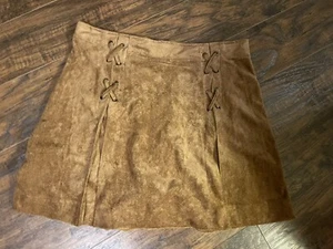 She + Sky Rock Gr. L Large braun Plissee Reißverschluss Boho Festival Kostüm Wildleder - Bild 1 von 5