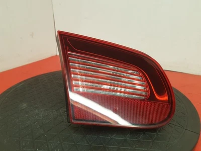 LUZ TRASERA VOLKSWAGEN EOS LADO DEL PASAJERO LADO CERCANO LH 2008 2 PUERTAS CONVERTIBLE  Foto 1 de 4