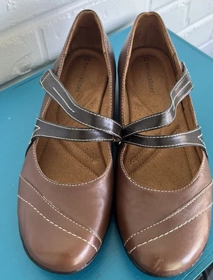 Naturalizer Nelson Leather Mary Janes Strappy Shoes Flats Brown Hook Loop Sz 9M - Image 1 of 4