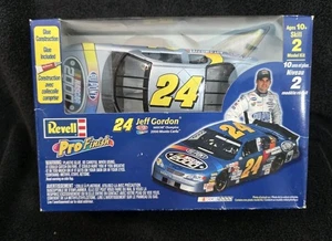 Revell Pro Finish #24 Jeff Gordon - Monte Carlo - 1:24 Scale Model - New - Picture 1 of 3