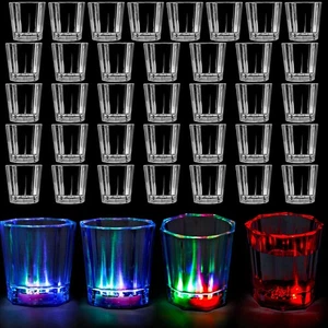 40 Stück LED Leucht Schnapsgläser Leuchten im Dunkeln Acryl Kunststoff Schnapsglas... - Bild 1 von 7
