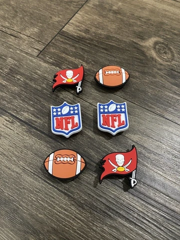 TAMPA BAY BUCCANEERS SET OF SIX shoe charms Cover