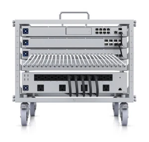 Ubiquiti 6U-sized device rack with a 24-port blank patch panel that can be assem - Picture 1 of 1