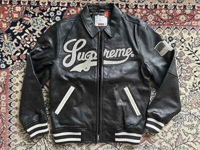 Chaqueta universitaria Supreme 2015 Uptown de cuero con tachuelas - Negra - S - Nueva con etiquetas Foto 1 de 4