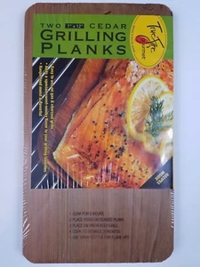 True Fire Gourmet Cedar Grilling Planks 7"x12" Gas Charcoal Grills NEW! - 2 pack - Picture 1 of 2
