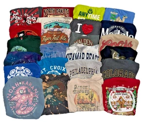 Vintage & Modern Grafik T-Shirt Paket (20+) Großhandel T-Shirts Größe Small und Medium - Bild 1 von 11