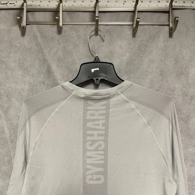 Camisa Gymshark Hombres M Gris Deletrear Rendimiento Entrenamiento Gimnasio Entrenamiento Ligera Foto 1 de 4