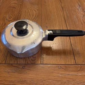Vintage Magnalite GHC 1 Quart 1 Liter Soßenpfanne Topf mit Deckel Doppelauslauf USA - Bild 1 von 5
