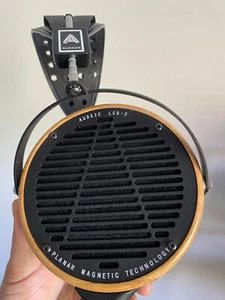 AUDEZE LCD-2 Planar-Magnetic Fazor Headphone with Travel Case (Bamboo) - Picture 1 of 8