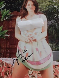 Model Sophie Dee Signed 8x10 Photo - Picture 1 of 1