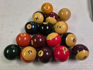 Vintage Bakelite Billiard Pool Balls Set 15 Numbered Balls Plus Cue Ball - Picture 1 of 6