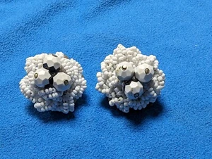Hobe Earrings Vintage Beaded Clip On - Picture 1 of 3