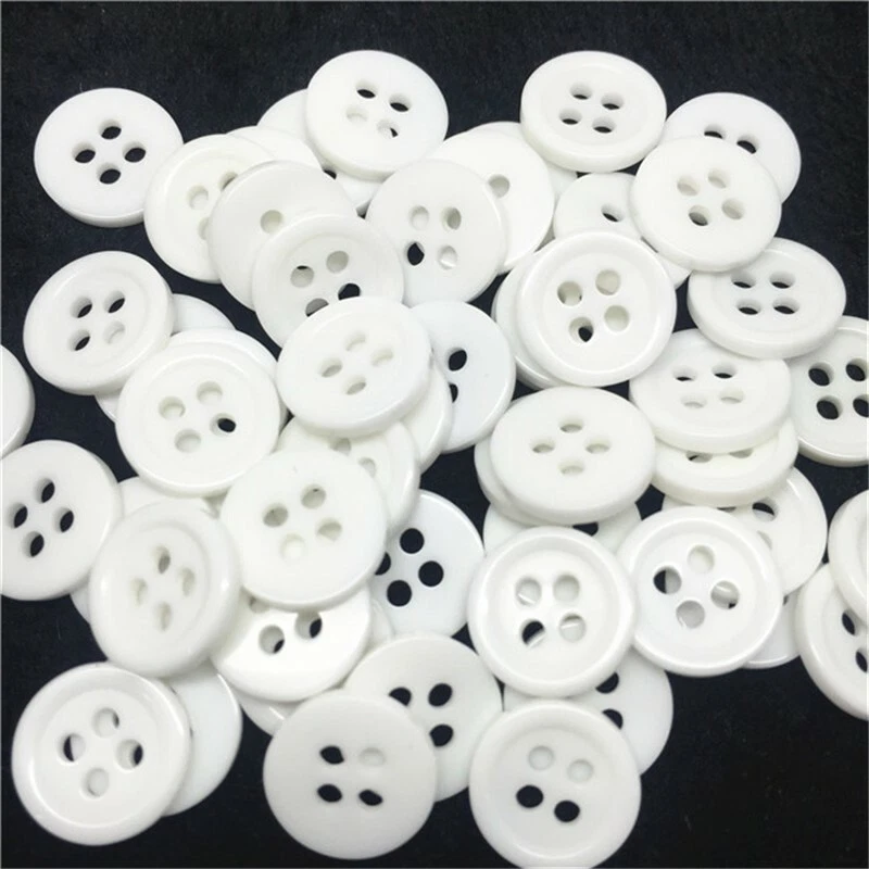 lot de 50 bouton scrapbooking 4 trou blanc mercerie couture 9 mm couture - Photo 1/1
