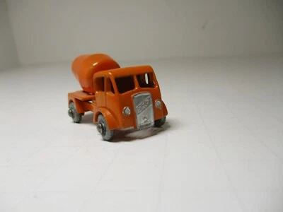 莱斯尼火柴盒 #26A V-4 ERF 凸轮混合卡车。  银色塑料轮。 — 第 1/4 张图片