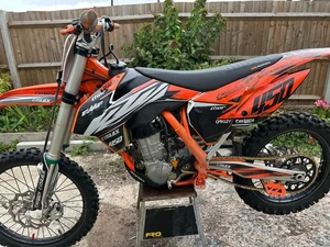KTM 450 SX -F - Picture 1 of 11