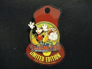 DISNEY WDW HAPPY THANKSGIVING 2007 MICKEY MOUSE PIN ON CARD LE 1000 - Picture 1 of 2
