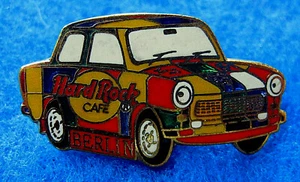 PIN Hard Rock Café BERLÍN ALEMANIA U2 OCHO BABY TOUR ARCO IRIS TRABANT CAR - Imagen 1 de 1