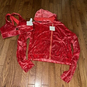 New ~ Fabletics Velour Bra Small And Jacket Medium - Picture 1 of 4