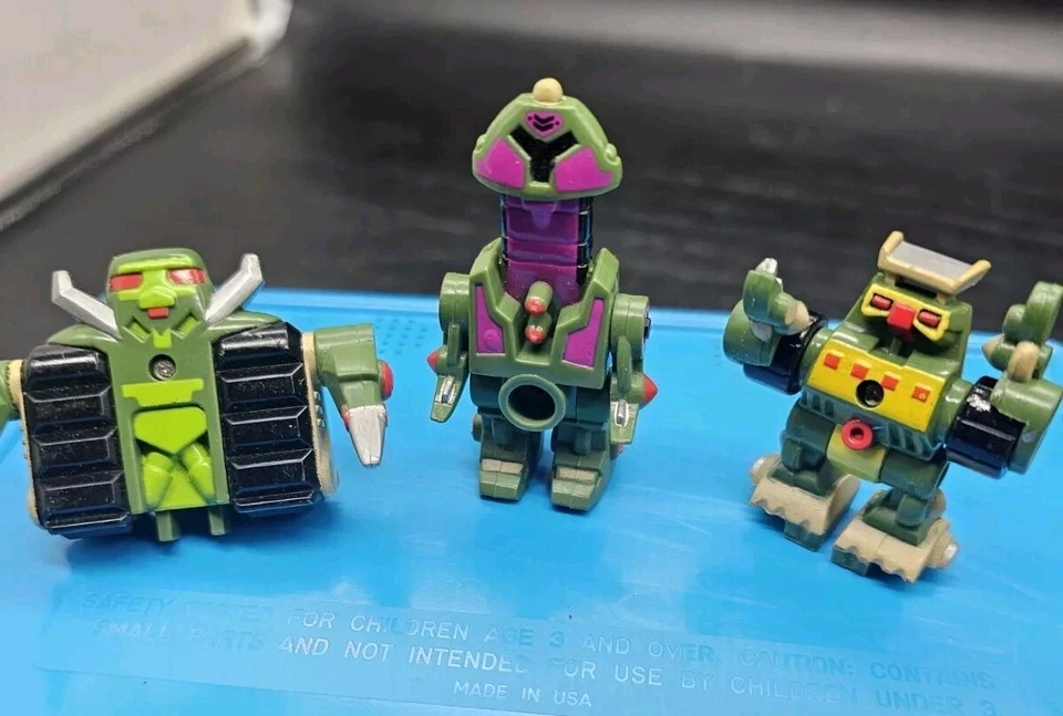 Z-Bots Micro Machines Linkbots Bazooka (Baz) (Oo) (Ka) Robots Galoob Vtg 1993 - Image 1 of 4