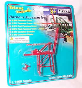 Triang Ships 1-1200 M913 Post Panamax Container Crane Red New on Carded Pack - Picture 1 of 1