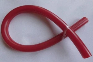2103-1303095 Tubo tra radiatore e serbatoio di compensazione/Lada 2101-2107 - Foto 1 di 1