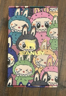 Vaso Stanley 40 OZ - The Monsters Foto 1 de 4