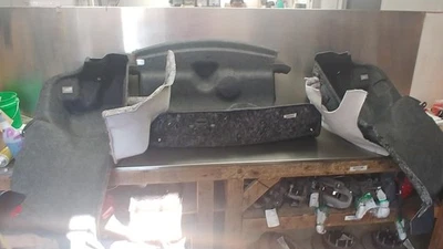 Paneles de alfombra de maletero trasero Dodge Charger 2020-2023 OEM Foto 1 de 4