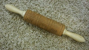 Rodillo vintage con estampado de madera - Imagen 1 de 10