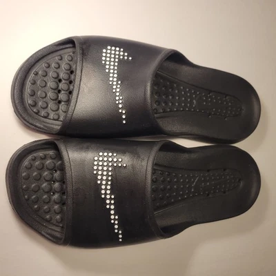 Para hombres Nike Victori One Shower Slide Negro/Blanco-Negro Talla 12 E Foto 1 de 4