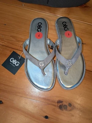 GBG Los Angeles Sandals Womens Size 7 Silver W/ Rhinestones BIN C39 - Image 1 of 4