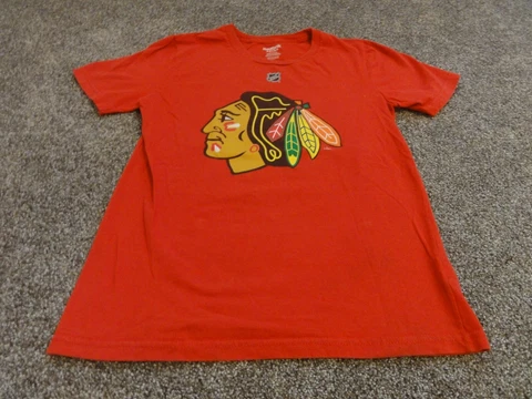KIDS REEBOK CHICAGO BLACKHAWKS NHL PATRICK KANE T-SHIRT - MEDIUM 10/12 Cover