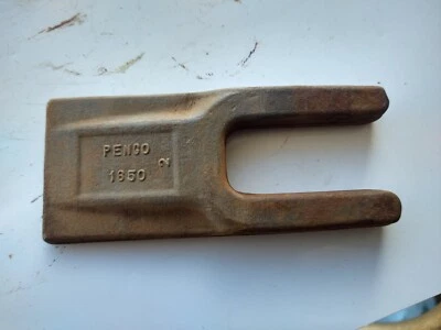 Pengo 1650 Dirt Auger Fast Lock Tooth - Image 1 of 2