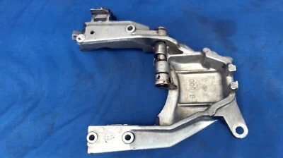 Soporte de montaje Yamaha/Mariner 80654M usado Foto 1 de 4