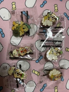 Disney Chip & Dale Pin Badges Set Of 6 - Picture 1 of 1