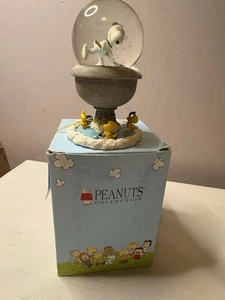 Westland Giftware #8203 Peanuts Snoopy Woodstock "Hockey Match" Schneekugel Neu - Bild 1 von 9