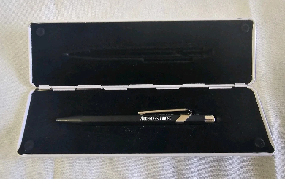 Bolígrafo azul Audemars Piguet Caran D'Ache Foto 1 de 4