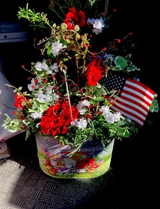 Patriotic Decor  –  Red White Blue Floral Centerpiece - Picture 1 of 1