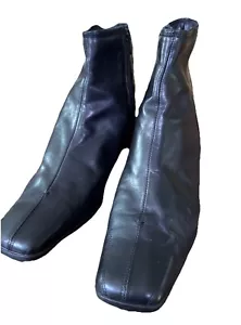 Sesto Meucci Black Italian Leather Zip-Up Low Heel Ankle Boots 10.50 - Picture 1 of 9