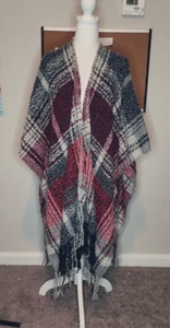 Woolrich Poncho Shawl Blanket Red Black Plaid Polyester Fringe - Picture 1 of 4