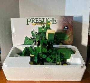 2001 ERTL John Deere 45 Combine - Prestige Collection Series -NEW IN BOX 15195 - Picture 1 of 9