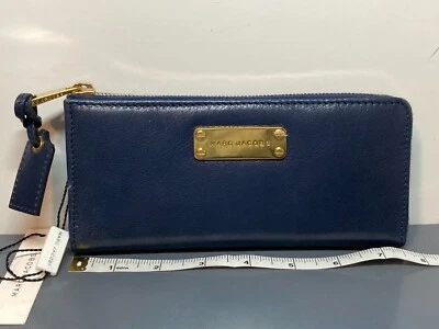 Cartera Marc Jacobs Cuero Azul Marino "The Lex" Cremallera Alrededor Logo Dorado Foto 1 de 4
