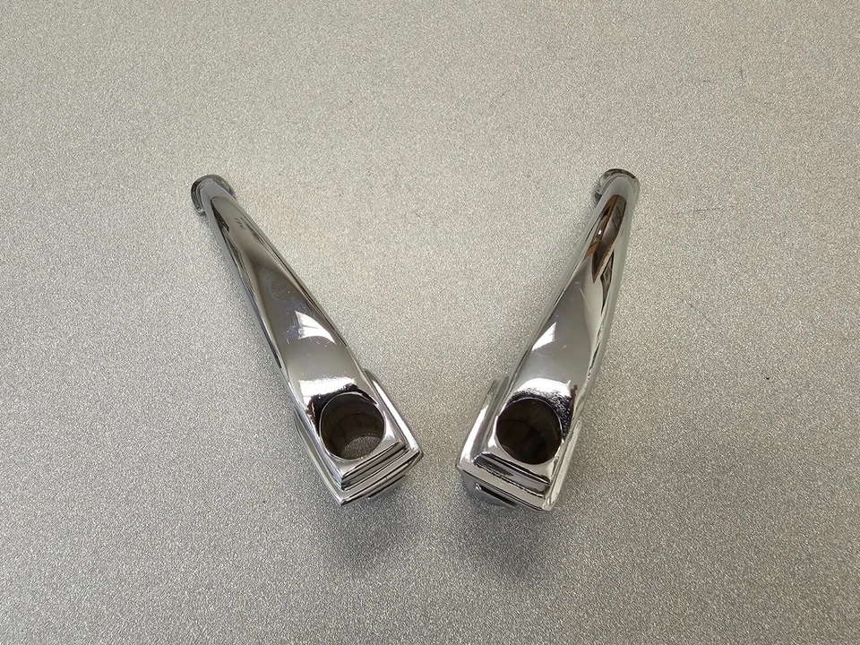 MUY BONITO PAR DE MANIJAS DE PUERTA CROMADAS EXTERIORES ORIGINALES USADAS ORIGINALES PORSCHE 356 356A 1950-57 Foto 1 de 4