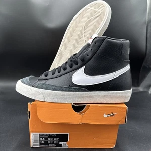 NIKE BLAZER MID '77 DE COLECCIÓN NEGRO-BLANCO-VELA TALLA 8.5 [BQ6806-002] - Imagen 1 de 18