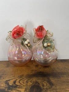 Coppia Ornamenti Floreali Rosa Vetro Iridescente Perla Shabby Chic Nucleo Casetta - Foto 1 di 8