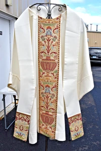 Nice Vestment and Stole by Beau Veste, Coronation Pattern (#1939) Chalice co - Picture 1 of 11