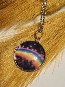Cabochon Halskette - LGBTQ Regenbogenfarben 1" - Bild 1 von 6
