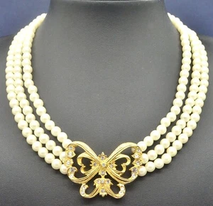 Vintage Necklace AVON 1980s Faux Pearl & Crystal Butterfly Goldtone Jewellery - Picture 1 of 9